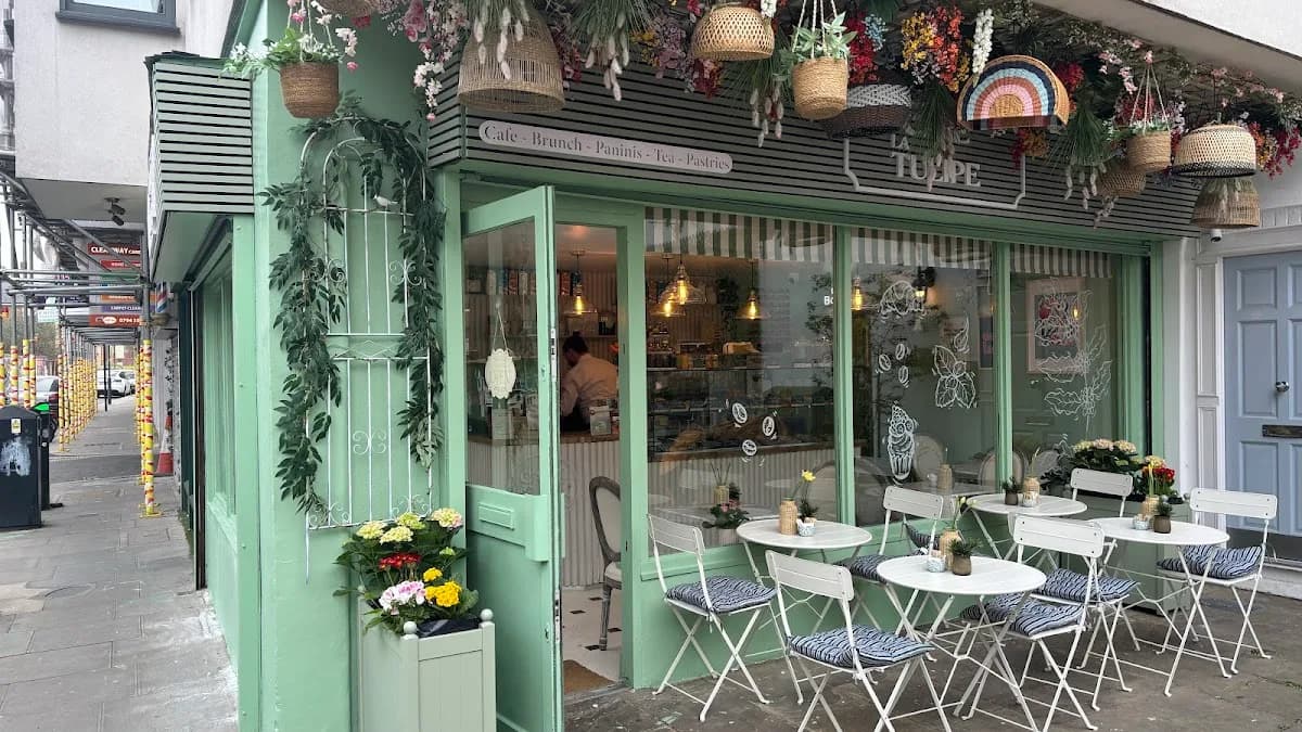 Cafe La Tulipe