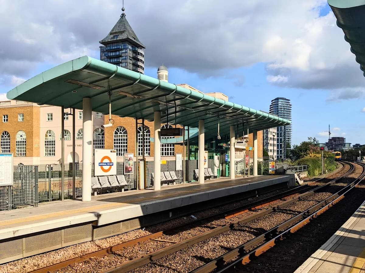 Imperial Wharf Station photo 1